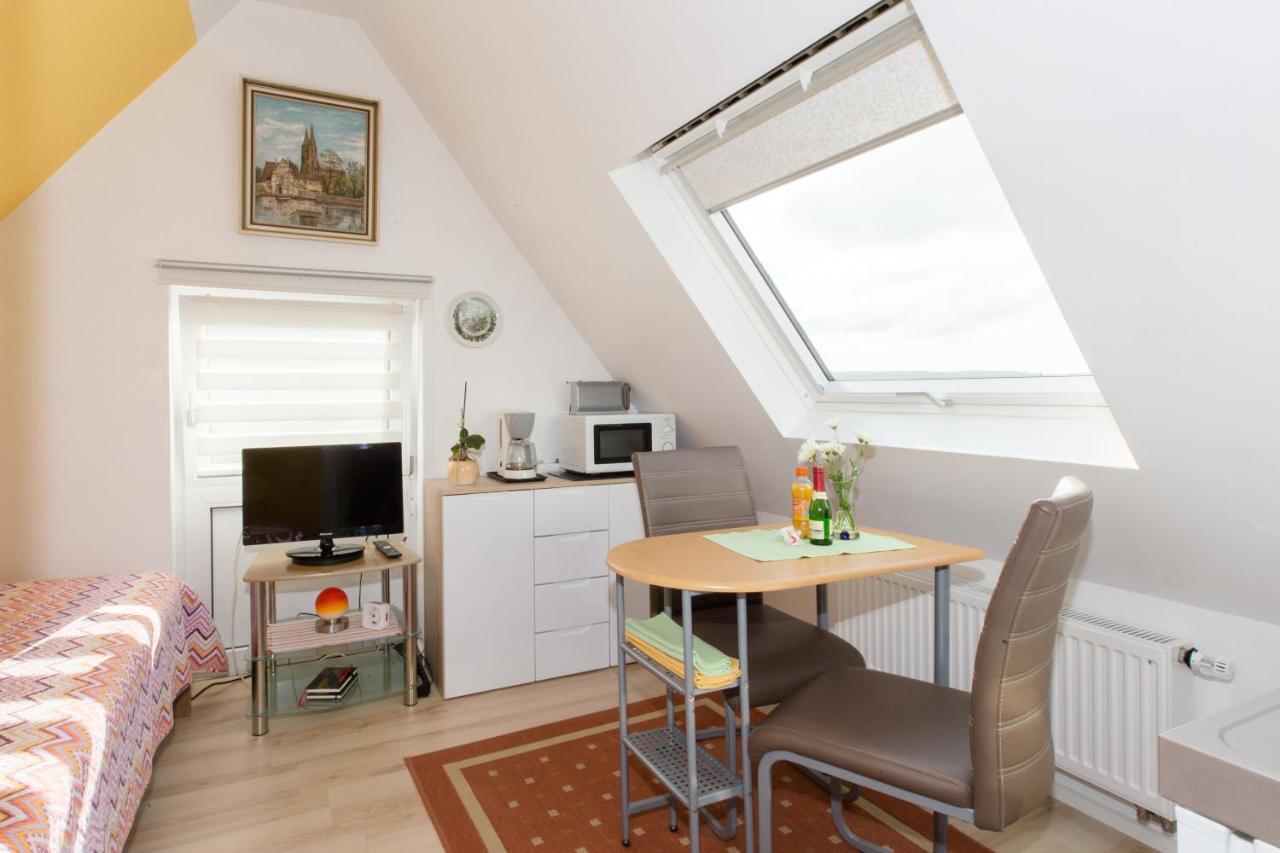 Casa Felicitas - Ferienwohnung & Studio Möhnesee Dış mekan fotoğraf